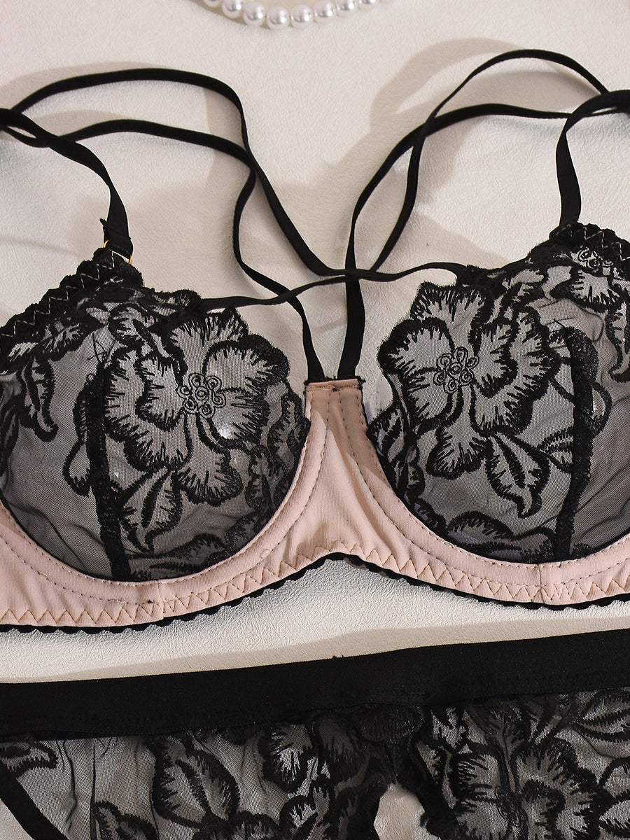Sexy flower embroidered 4-piece underwear set