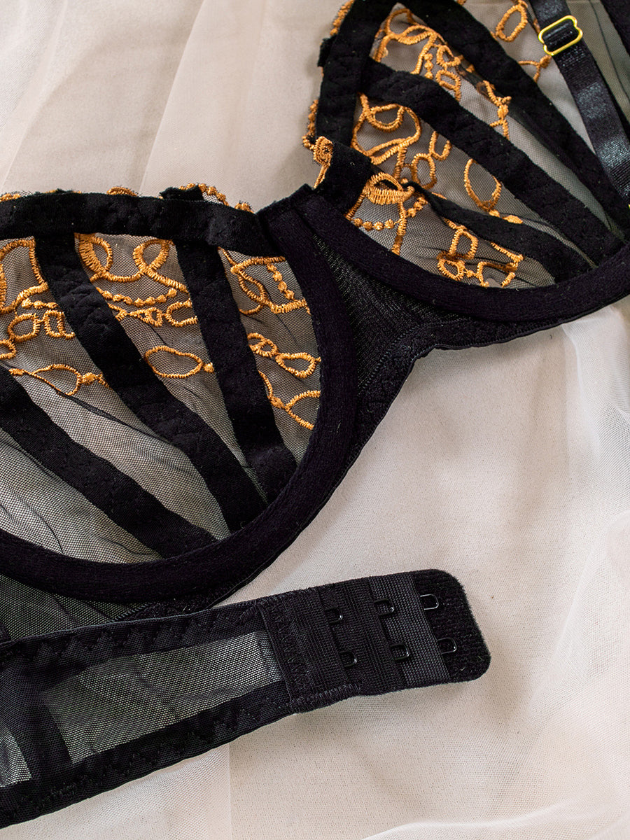 Embroidered new sexy lingerie 4-piece set