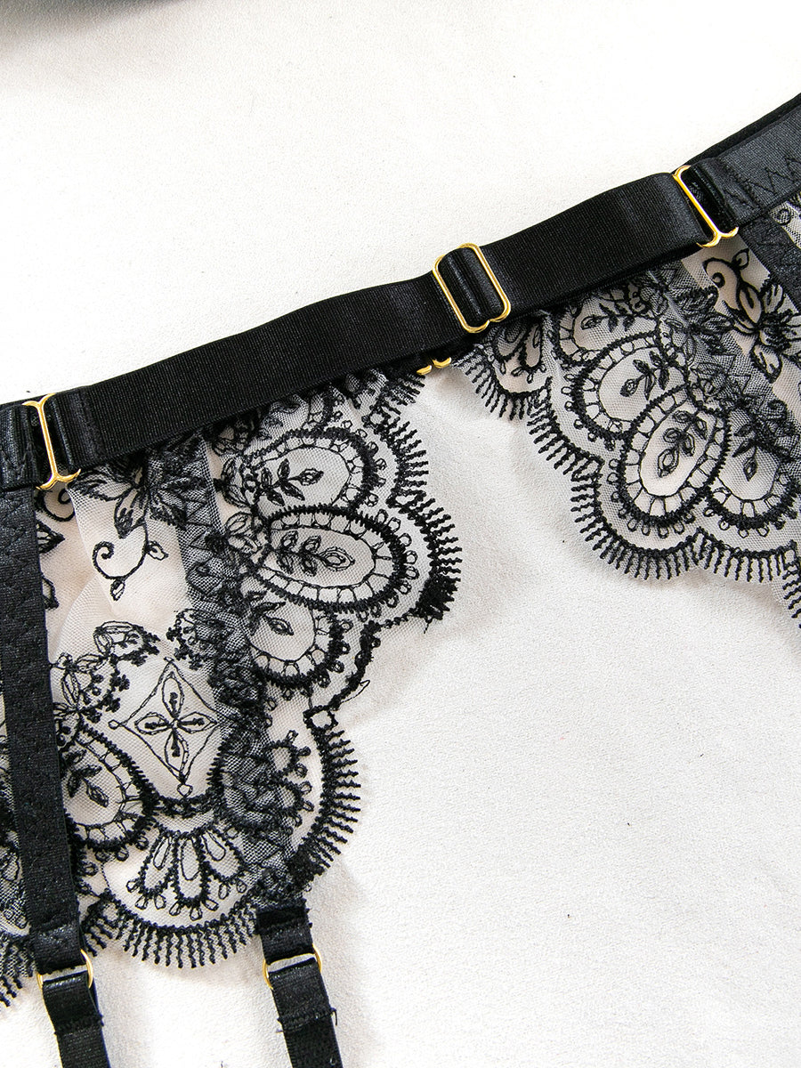 Hot sexy lingerie embroidery splicing garter mesh five-piece set