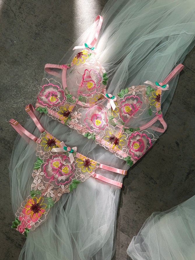 Flower embroidered bow two-piece suit