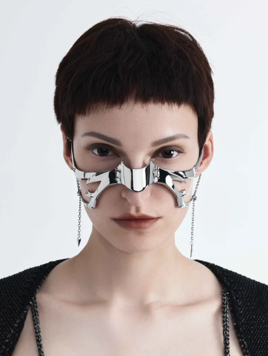Intrusion Alien Face Jewelry/Earring Set